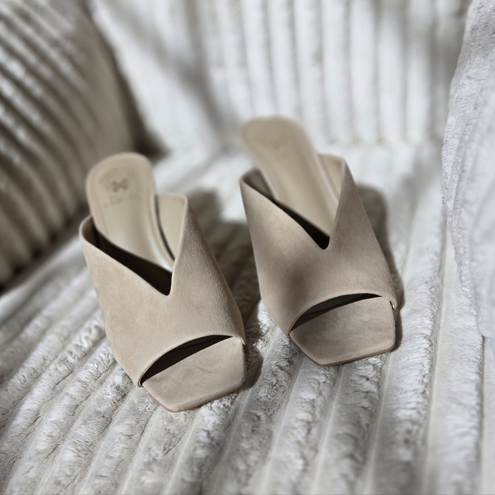 Vince Camuto Leather Peep Toe Mules - Galeni Tortilla